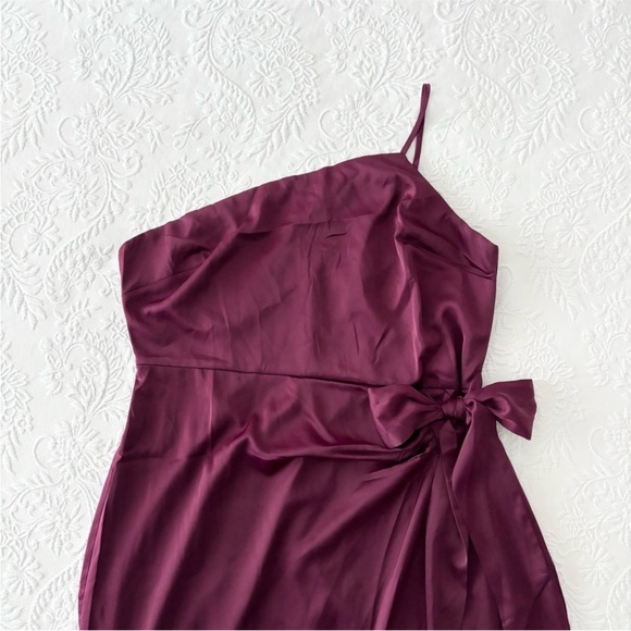 NWOT Lulus Meant to Be Together Wine Red Satin One-Shoulder Midi Dress Large - Picture 3 of 8